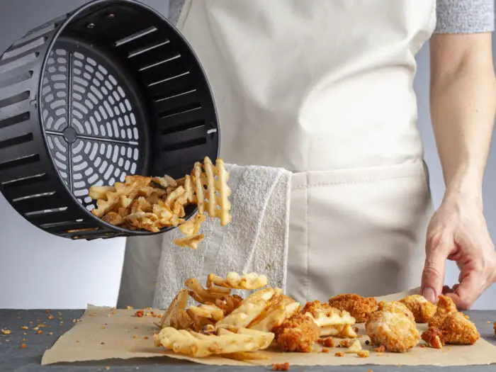 how-to-get-rid-of-air-fryer-s-plastic-smell-2022-guide