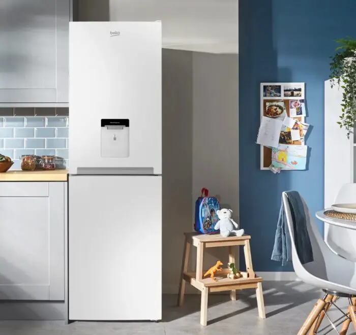 How Much Does Refrigerator Weigh? 2022 Guide