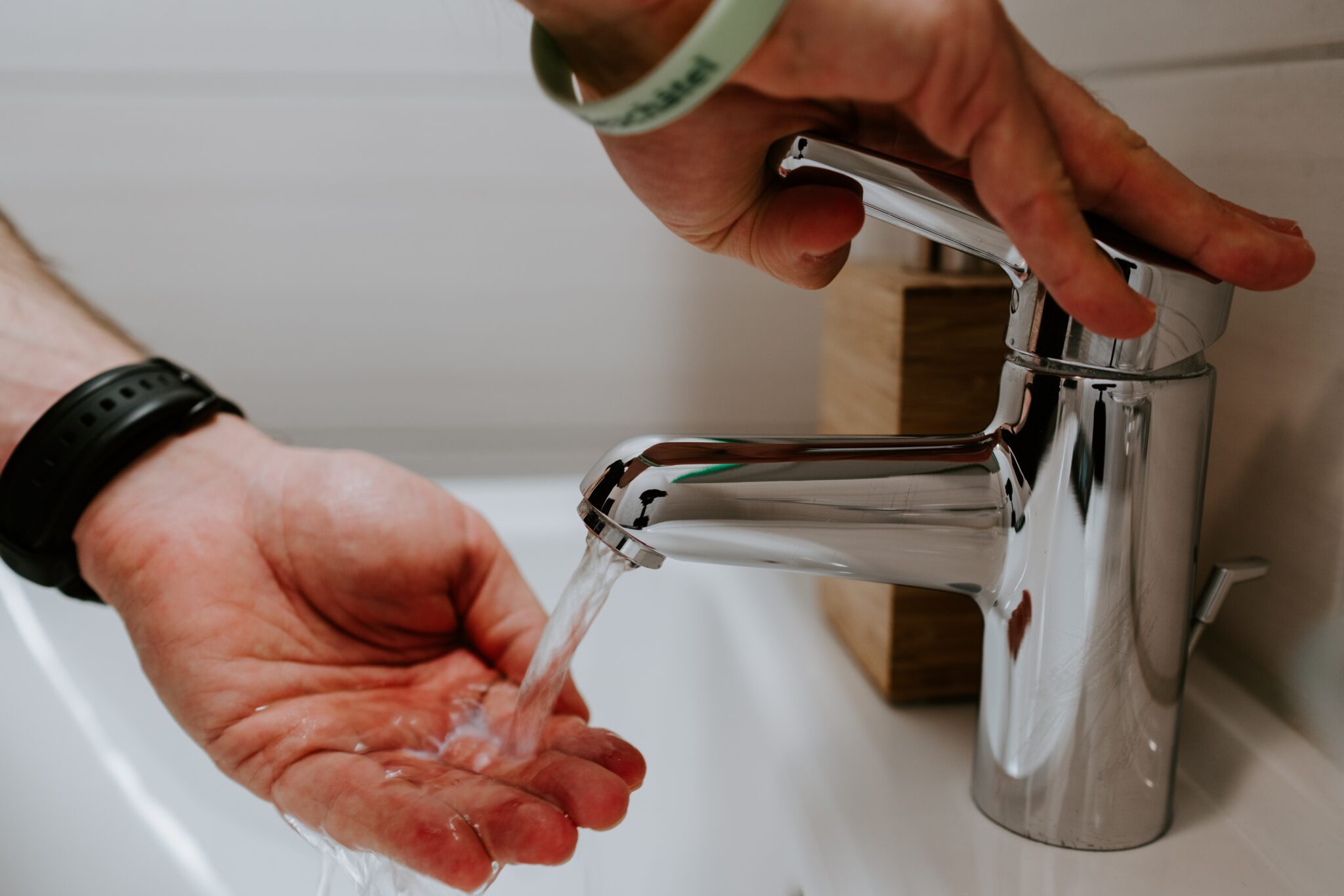 No Water Coming Out Of Hot Water Side Of Faucet Reasons And Fixes Hero Kitchen